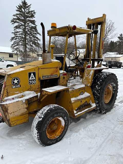 Tractor Zoom - 1979 Allis Chalmers 700