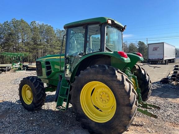 Tractor Zoom - 2004 John Deere 6715