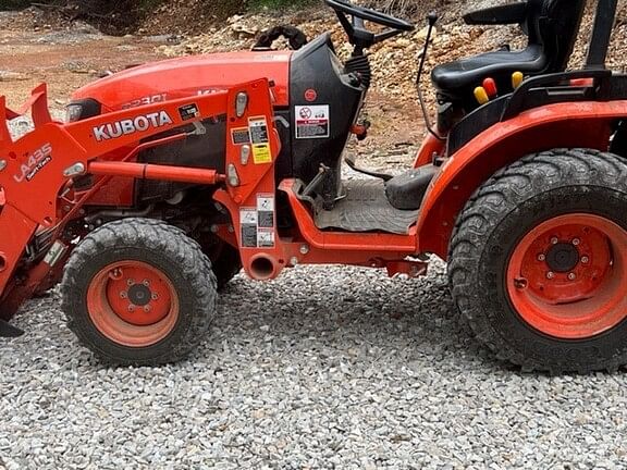 Tractor Zoom - 2021 Kubota B2301