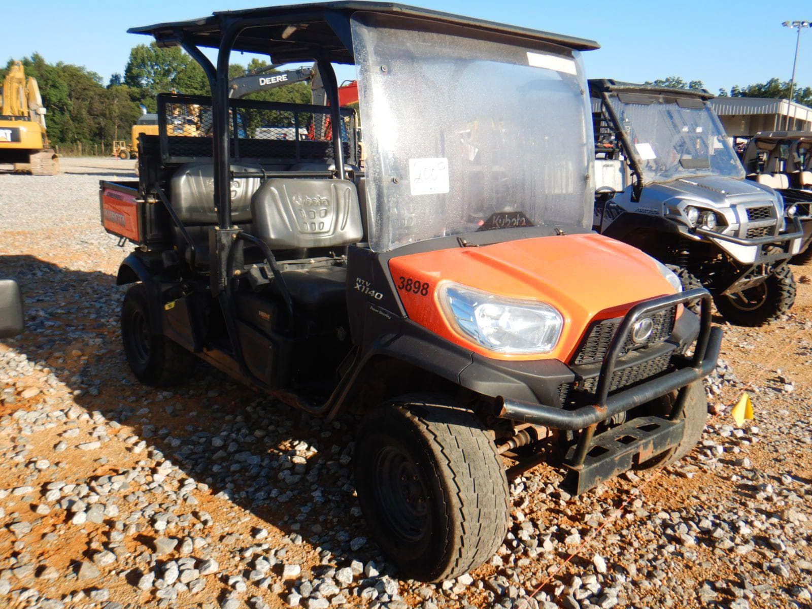 Tractor Zoom 2018 Kubota RTVX1140