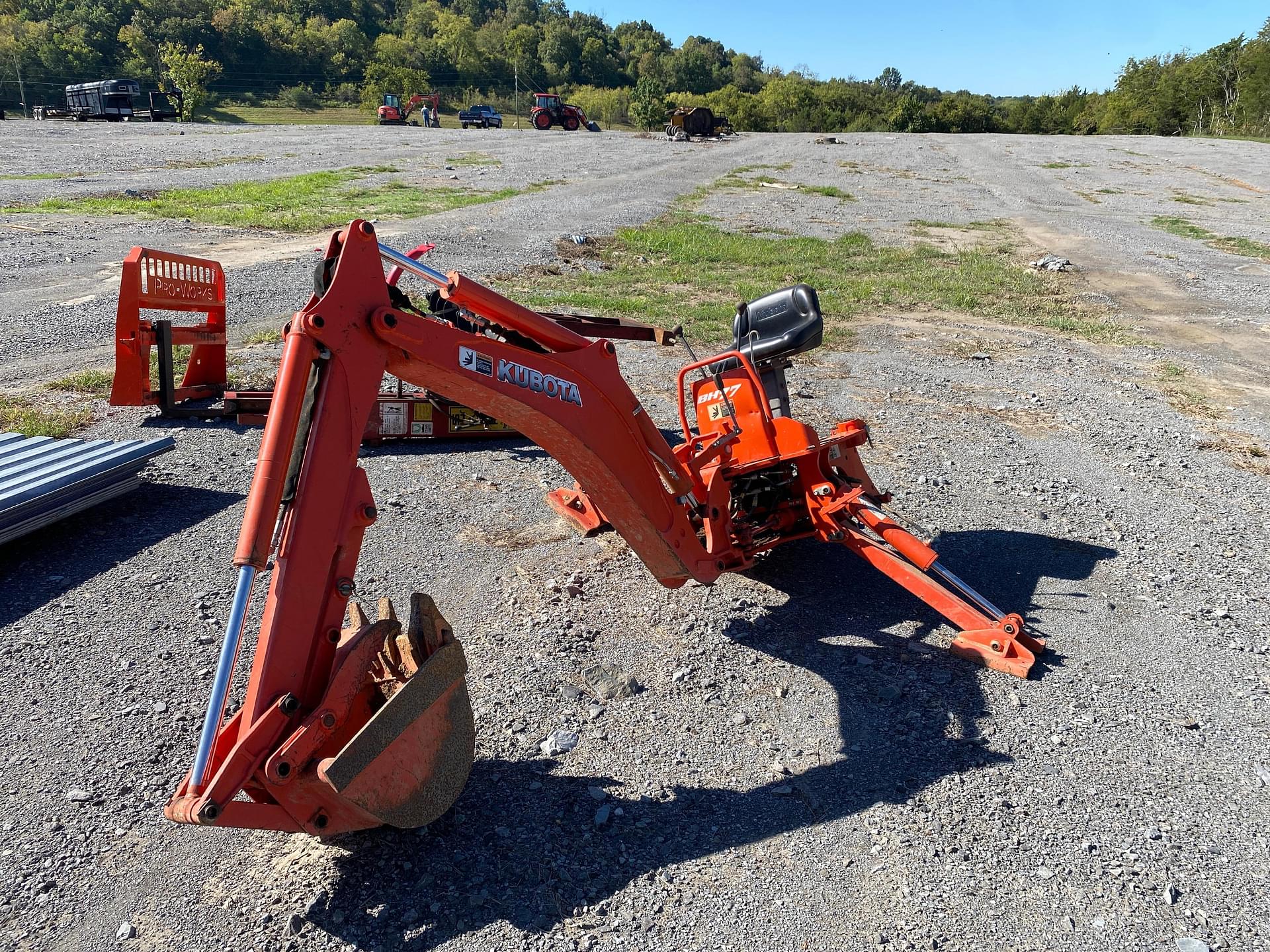 Tractor Zoom Kubota Bh77