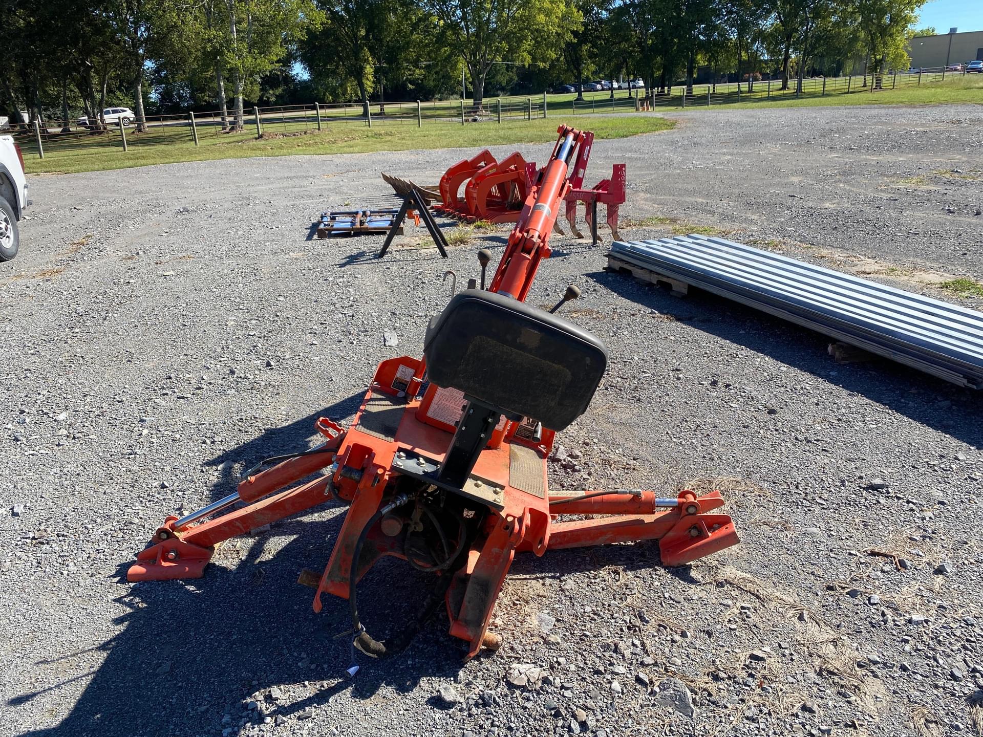 Tractor Zoom Kubota BH77