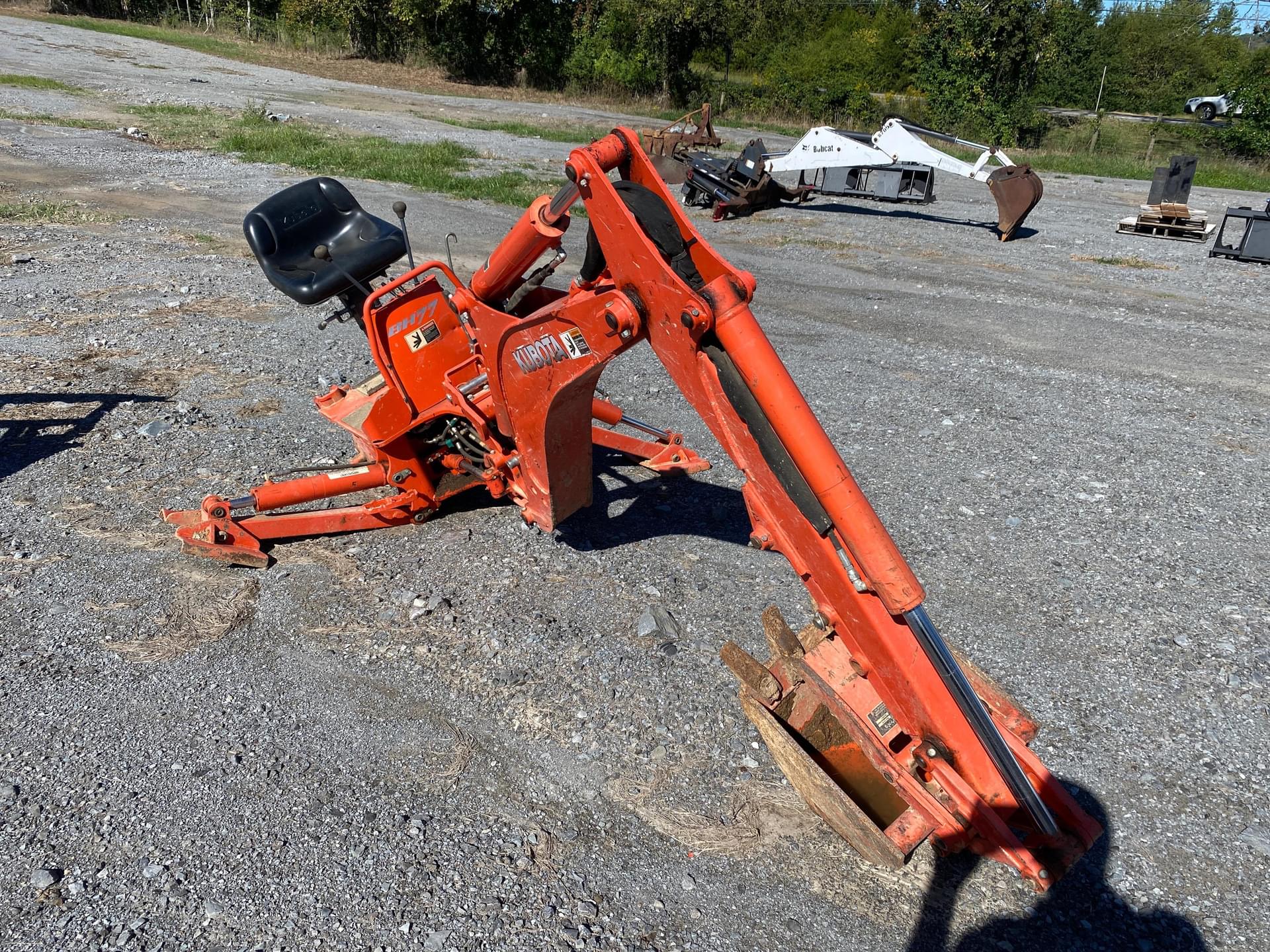 Tractor Zoom Kubota BH77