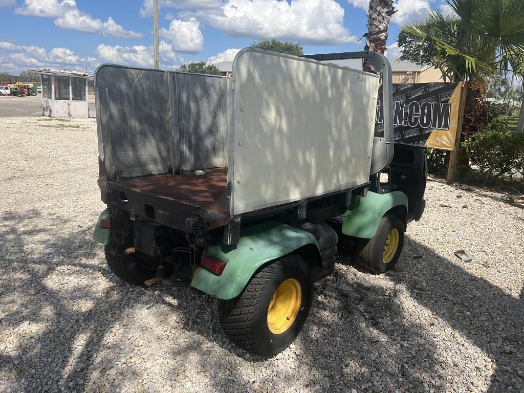 Tractor Zoom - John Deere Pro Gator 2020A