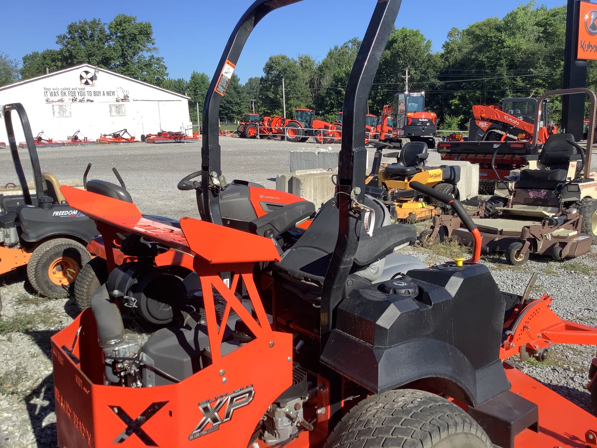 Tractor Zoom Bad Boy Outlaw