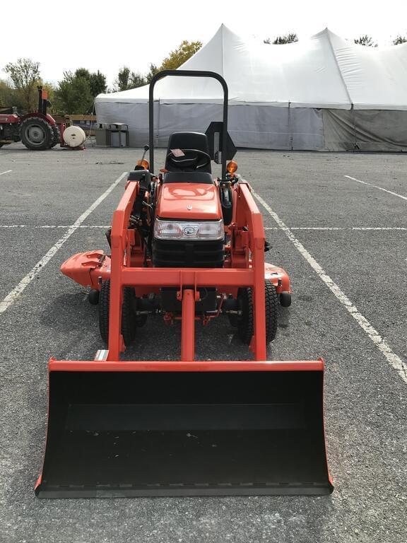 Tractor Zoom Kubota BX2230