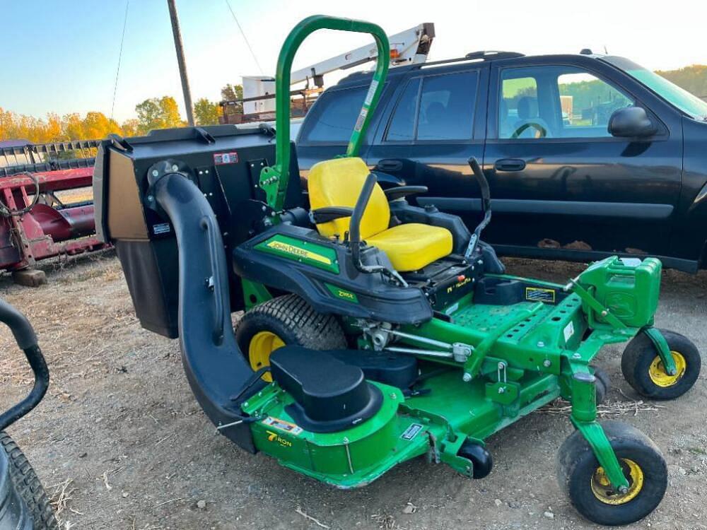 Tractor Zoom - John Deere Z915