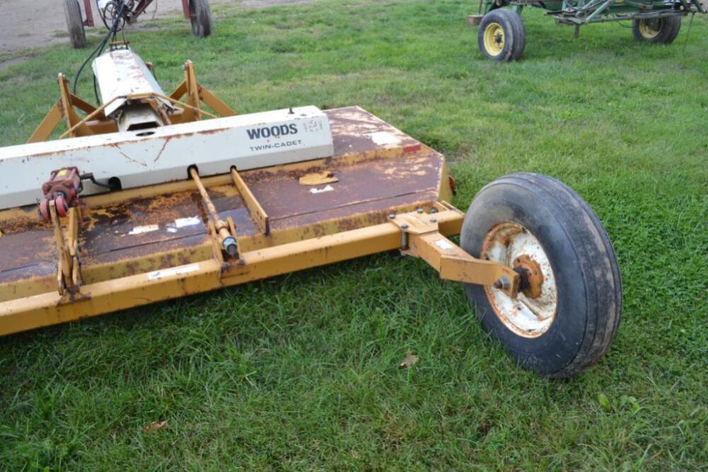 Tractor Zoom Woods 121