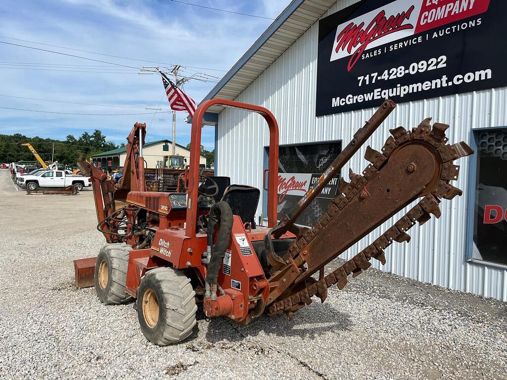 Tractor Zoom - Ditch Witch 3700D