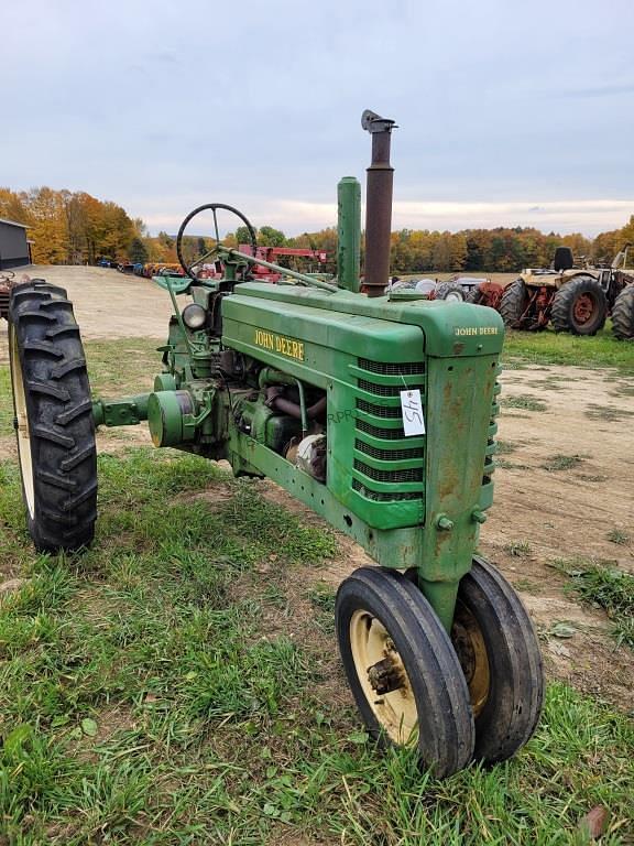 Tractor Zoom - 1941 John Deere B