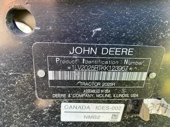 Main image John Deere 2025R 4