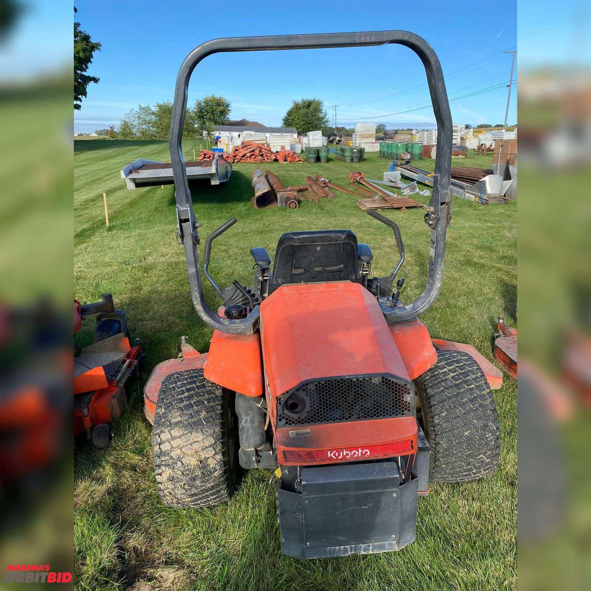 Tractor Zoom Kubota ZD28