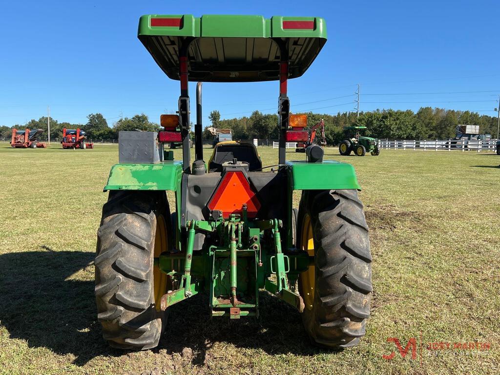 Tractor Zoom John Deere 5055D