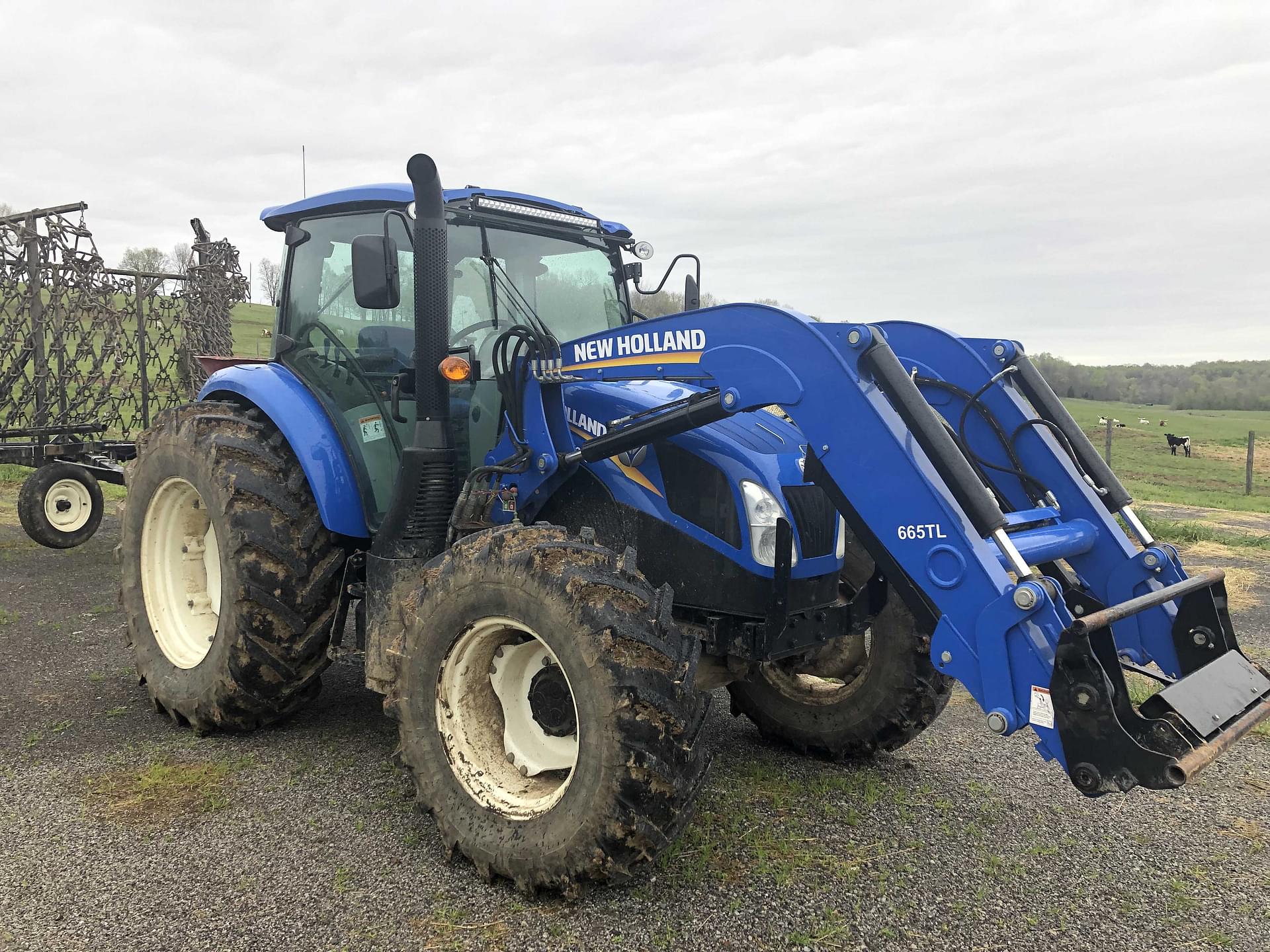 Tractor Zoom - New Holland T4.110