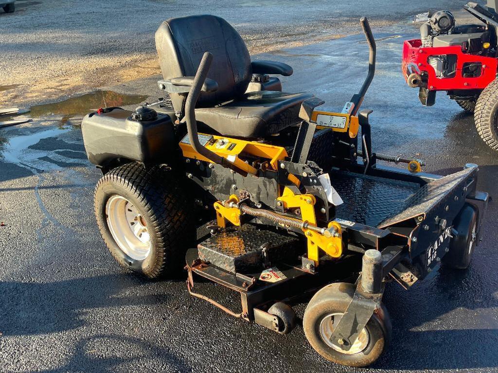 Tractor Zoom Cub Cadet M48