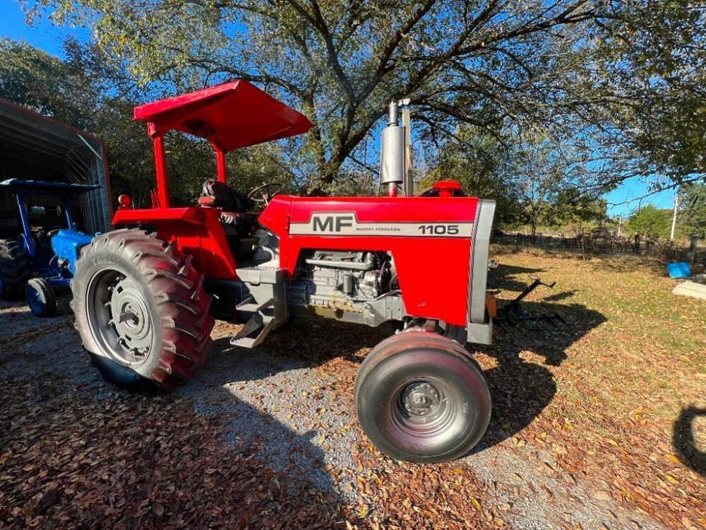 Tractor Zoom - 1977 Massey Ferguson 1105