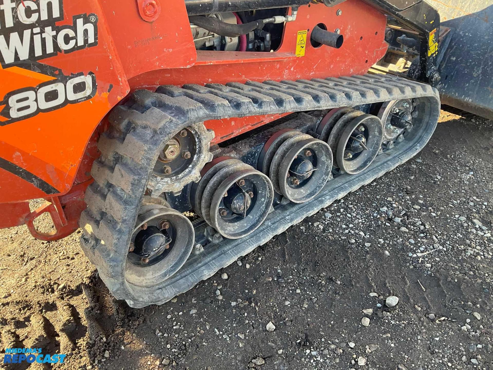 Tractor Zoom 2019 Ditch Witch SK800