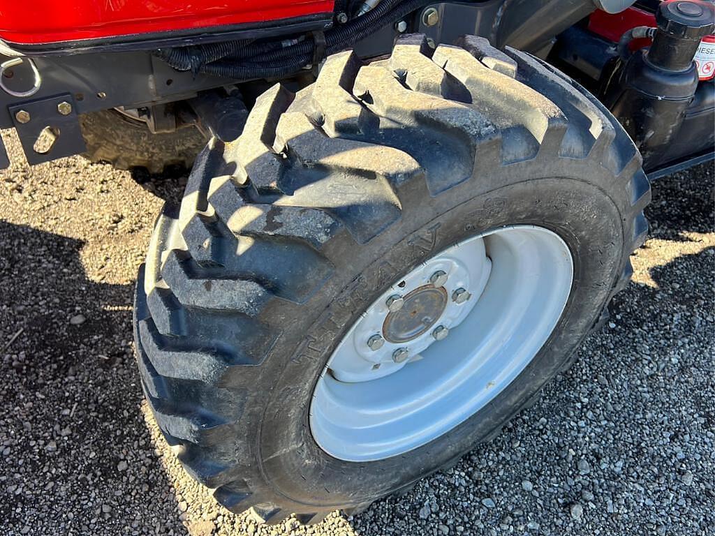 Tractor Zoom - Massey Ferguson 1736