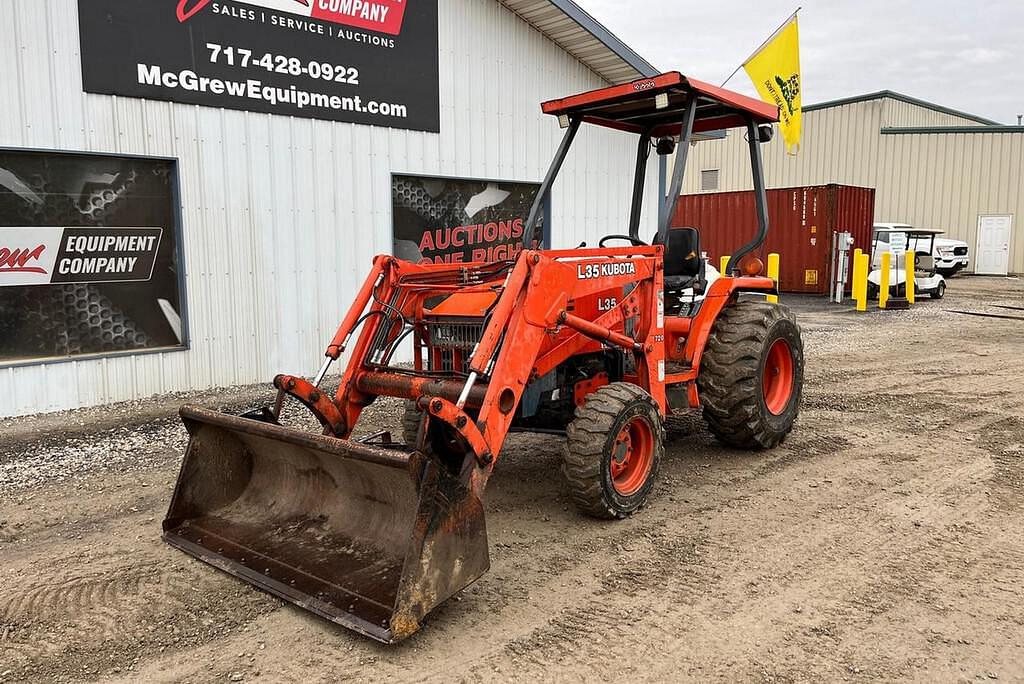 Tractor Zoom - Kubota L35