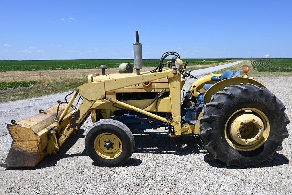 Tractor Zoom 1970 Ford 3400