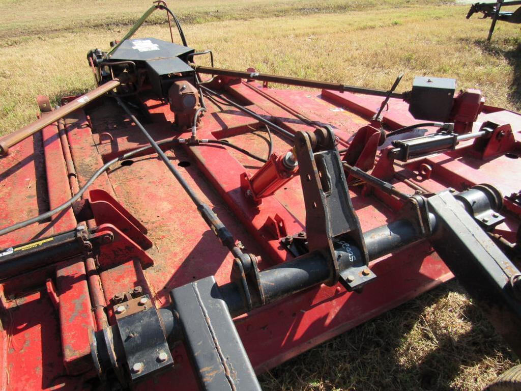 Tractor Zoom Bush Hog 2615L
