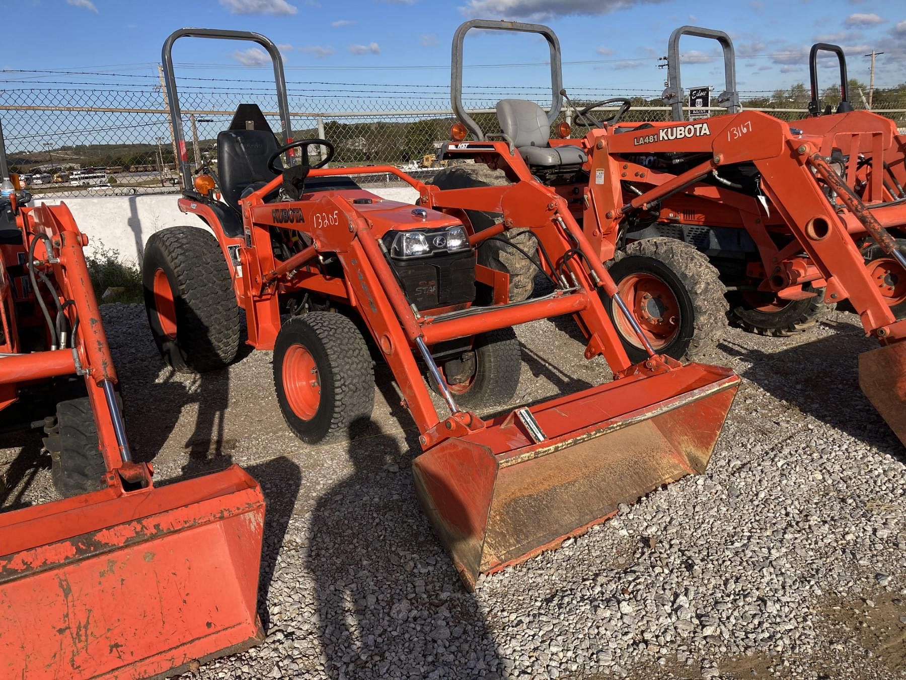 Tractor Zoom - Kubota B7510