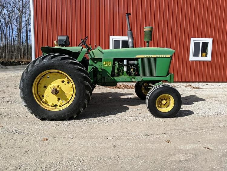 1968 John Deere 4020 Equipment Image0