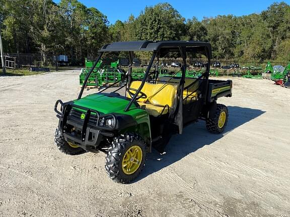 Tractor Zoom - 2023 John Deere XUV 825M S4