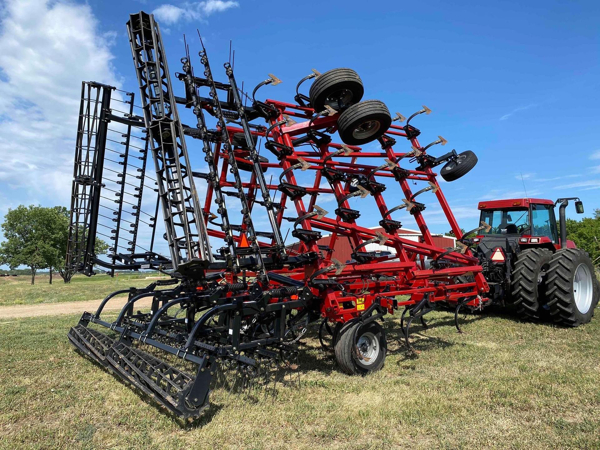 Tractor Zoom - 2020 Case IH Tigermate 255