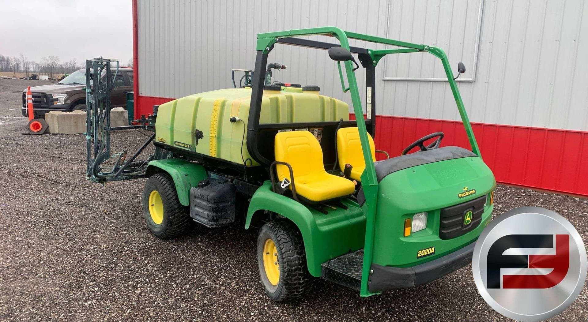 Tractor Zoom 2010 John Deere Pro Gator 2020A