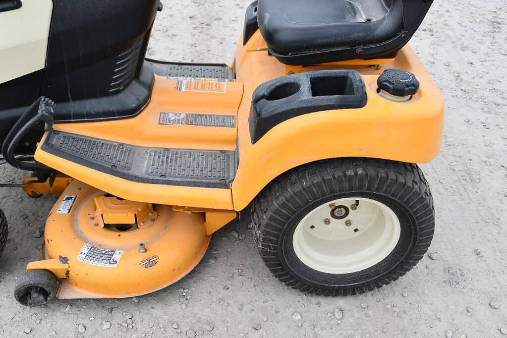 Tractor Zoom Cub Cadet GT 2000