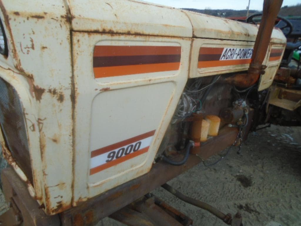 Tractor Zoom AgriPower 9000