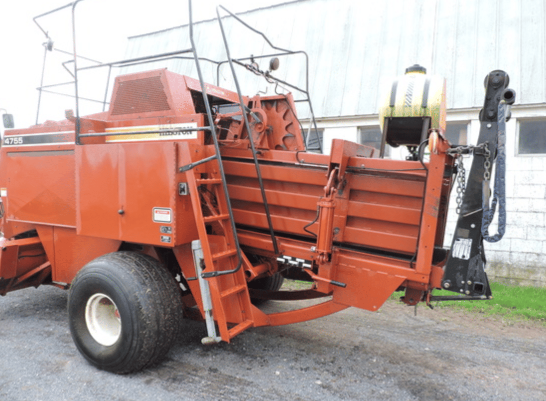 Tractor Zoom - Hesston 4755